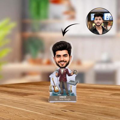 Personalized Male Singer Bobblehead Caricature Musical Gift for Artists, Vocalists, Musicians, and Aspiring Singers Music Themed Studio Desk Decor Battery Powered Moving Head